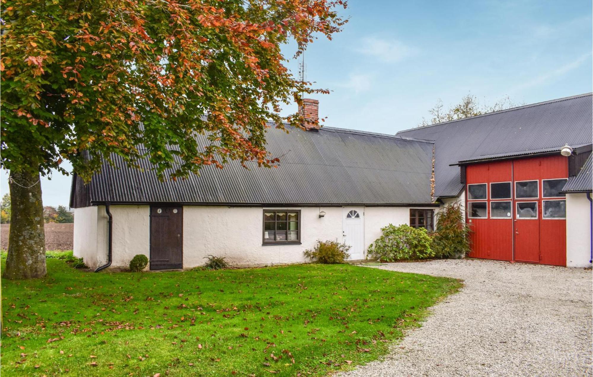 1 Bedroom Cozy Home In Simrishamn Gladsax エクステリア 写真